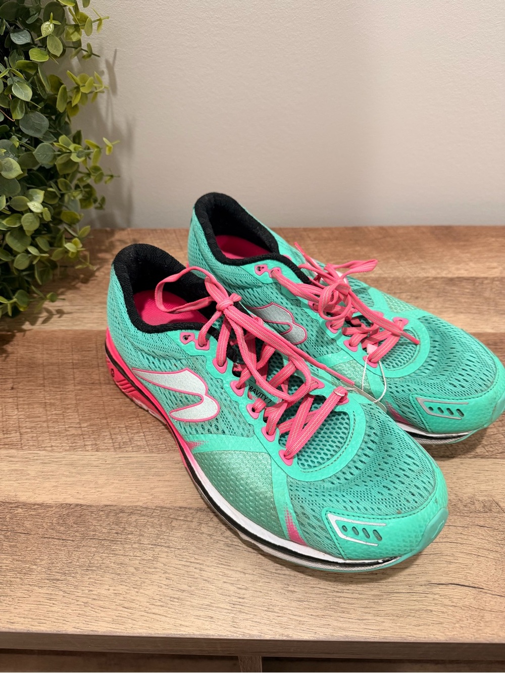 Newton Women's Mint Green Running Shoes with Pink Trim